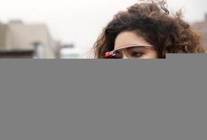 O Google Glass deve chegar ao mercado ainda neste ano.