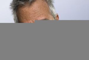 Coçar os olhos pode causar problemas à visão