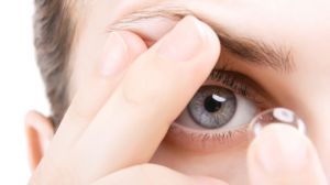 b_300_0_16777215_00_http___www.visaolaser.com.br_blog_wp-content_uploads_2017_02_lentes-de-contato.jpg