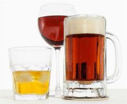 Festas de fim de ano - abuso no álcool também prejudica visão Festas de fim de ano - abuso no álcool também prejudica visão