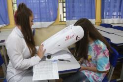 Programa do Lions leva testes de visão a estudantes