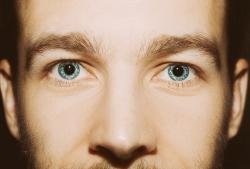 Pupilas dilatadas afetam a percepção visual? Estudo faz revelação impressionante