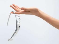 Google Glass estará disponível ao público em um ano, diz Schmidt
