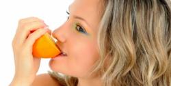 Evite a degeneração macular com vitamina C