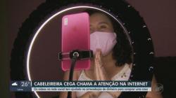 Cabeleireira com 5% da visão chama atenção nas redes sociais: 'é como enxergar com o coração'