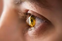 Junho violeta: Campanha alerta sobre o ceratocone