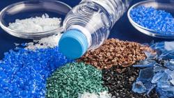 CooperVision investe em programa para a coleta de garrafas plásticas do oceano