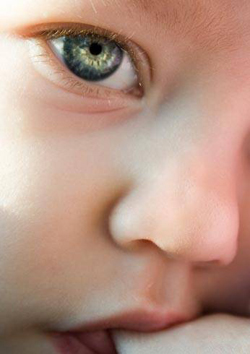 Durante a gestação algumas mães podem apresentar certas doenças dos olhos Durante a gestação algumas mães podem apresentar certas doenças dos olhos