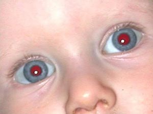 Efeito de olhos vermelhos nas fotos